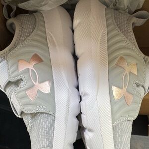 Under Armour Gray and White Athletic Shoes boys sneakers